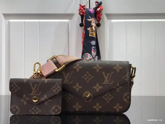 WIS GO STRAP VUITTON LOUIS FELICIE & 0421